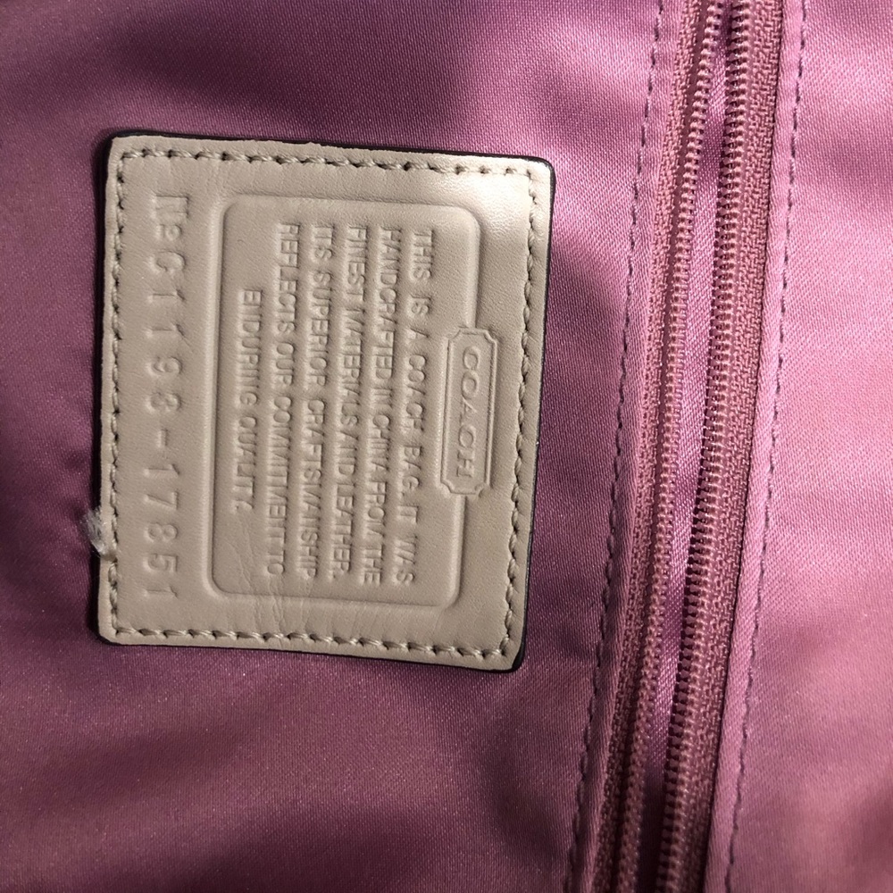 Authentic Chelsea Coach bag - Picture 4 of 4